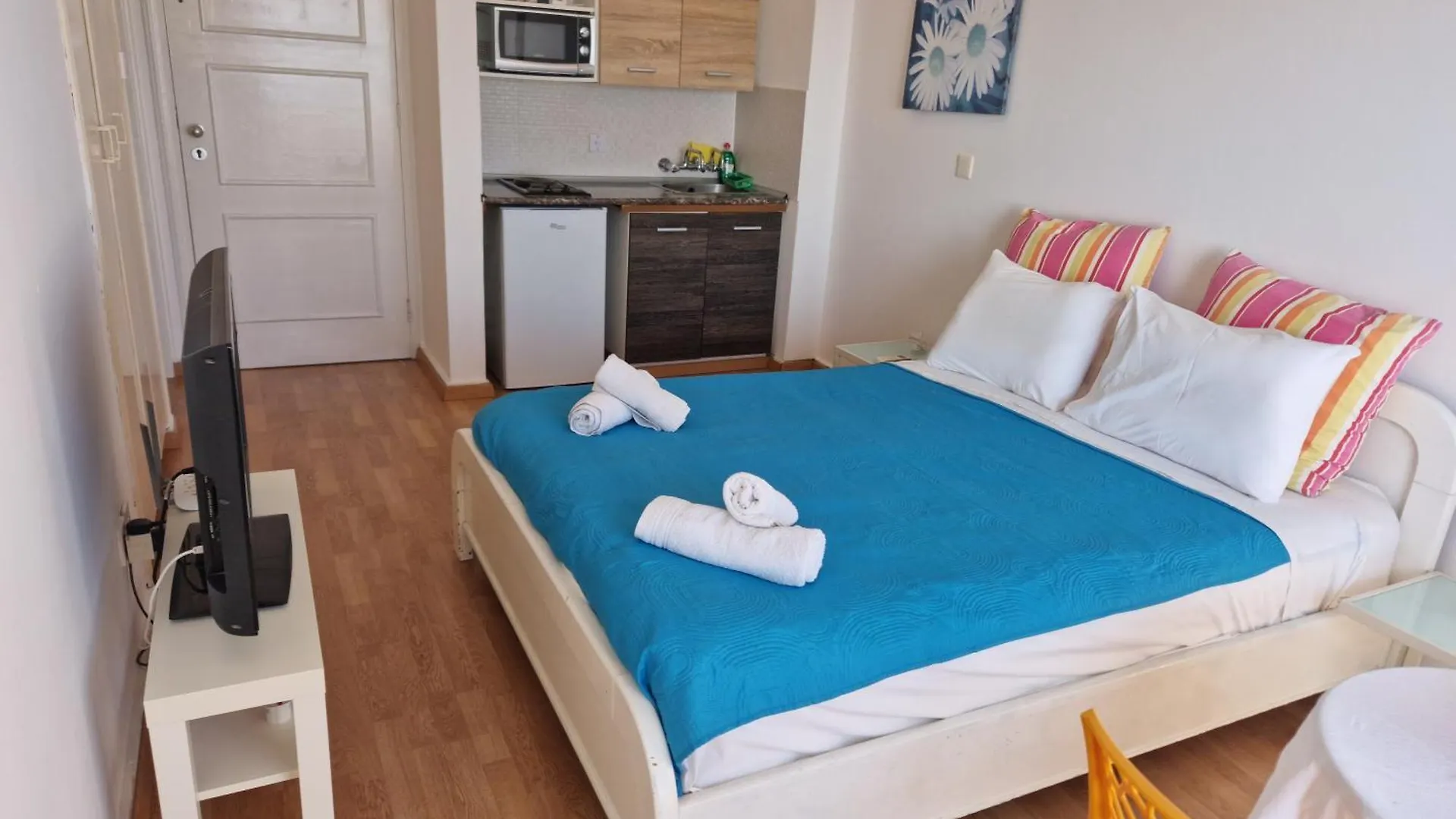 Kolonaki Seaview Apartments Larnaca