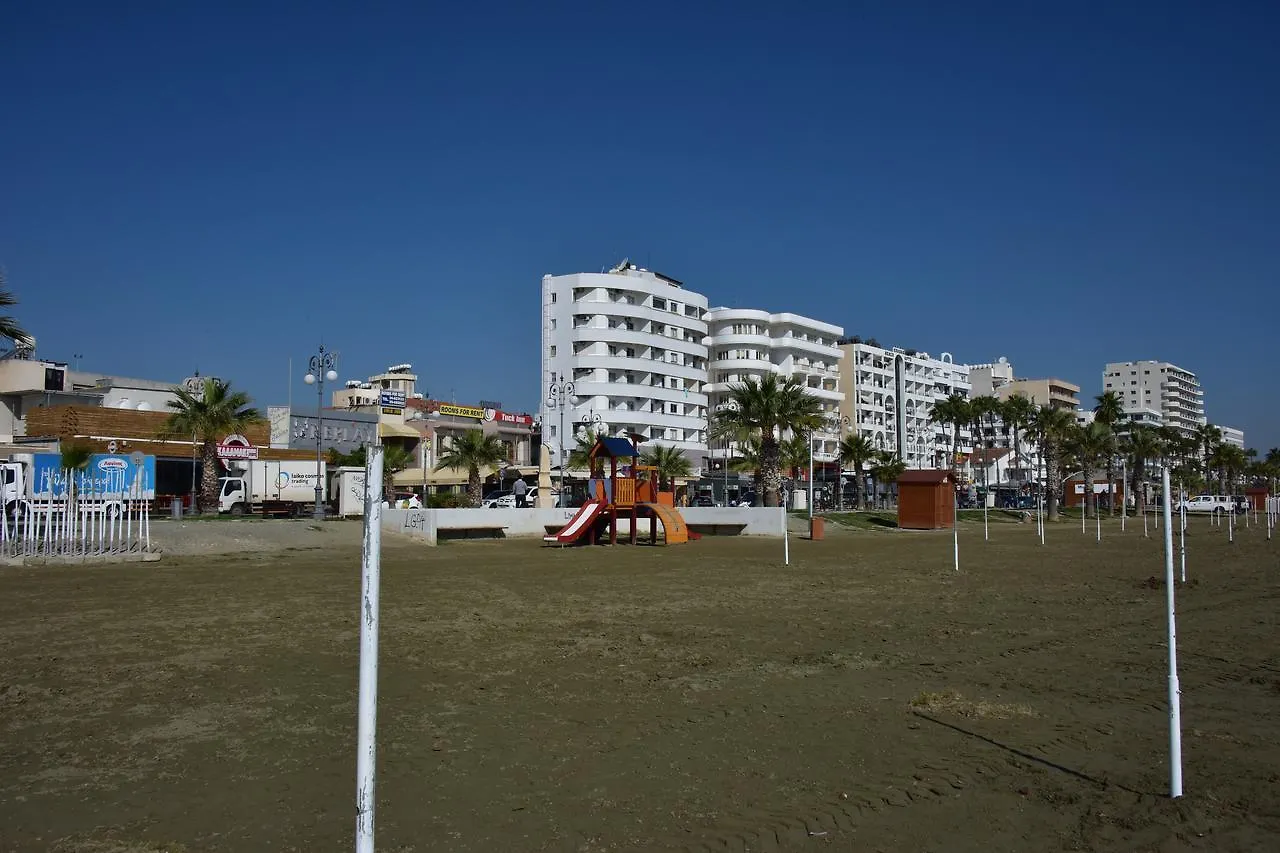 Kolonaki Seaview Apartments Larnaca 0*,