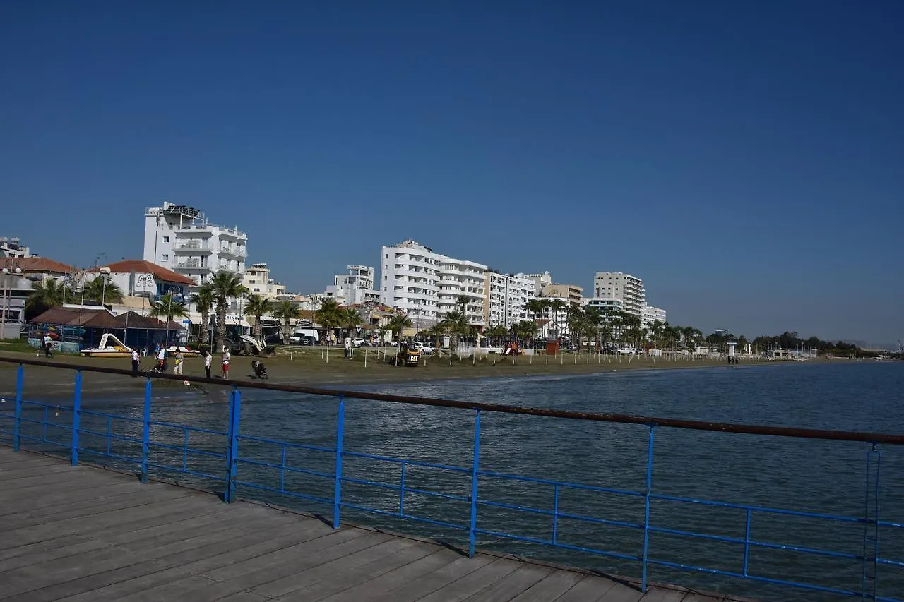 Kolonaki Seaview Apartments Larnaca 0*,